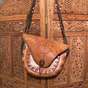 Stamped leather purse 👜